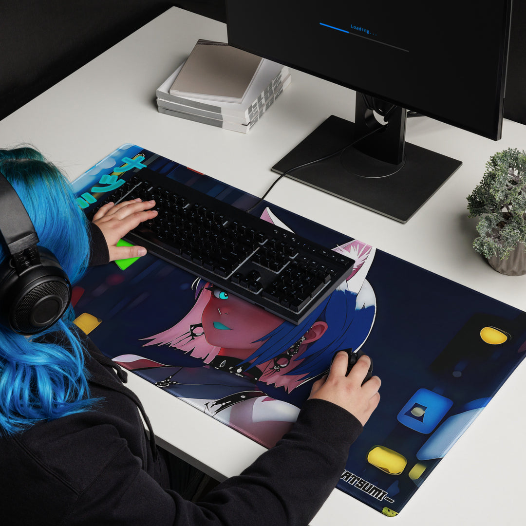 Gaming Pad XL - Siren Natsumi (Close-Up)